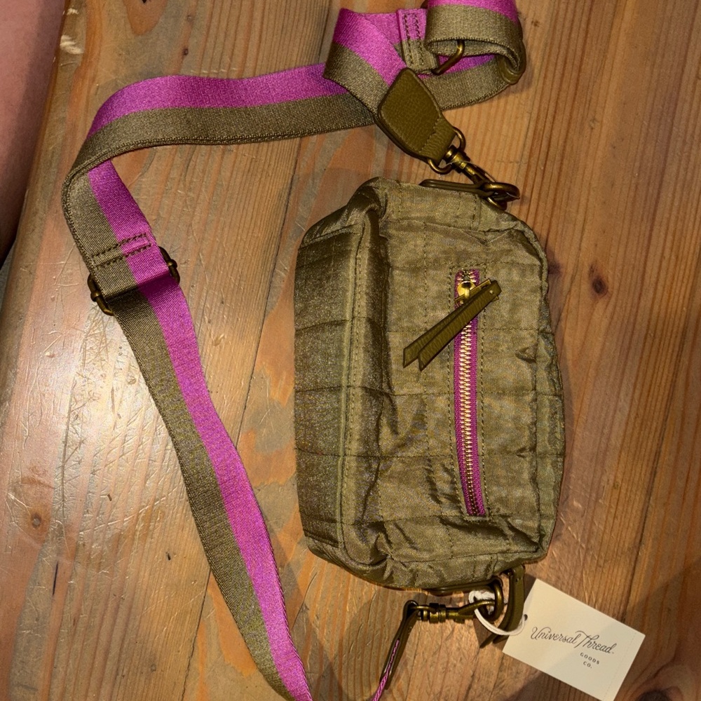 Universal Thread Olive Bag with Pink Strap
